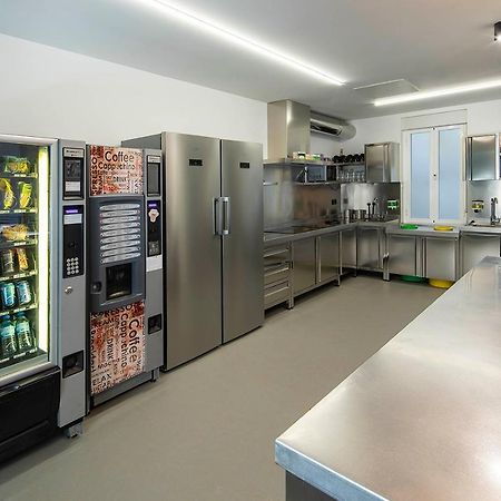 Bulezen Urban Hostel 폰테베드라 외부 사진
