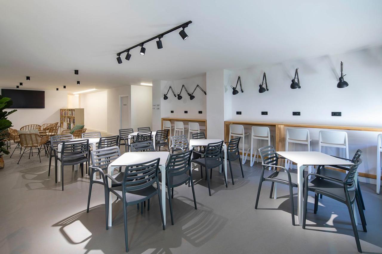 Bulezen Urban Hostel 폰테베드라 외부 사진