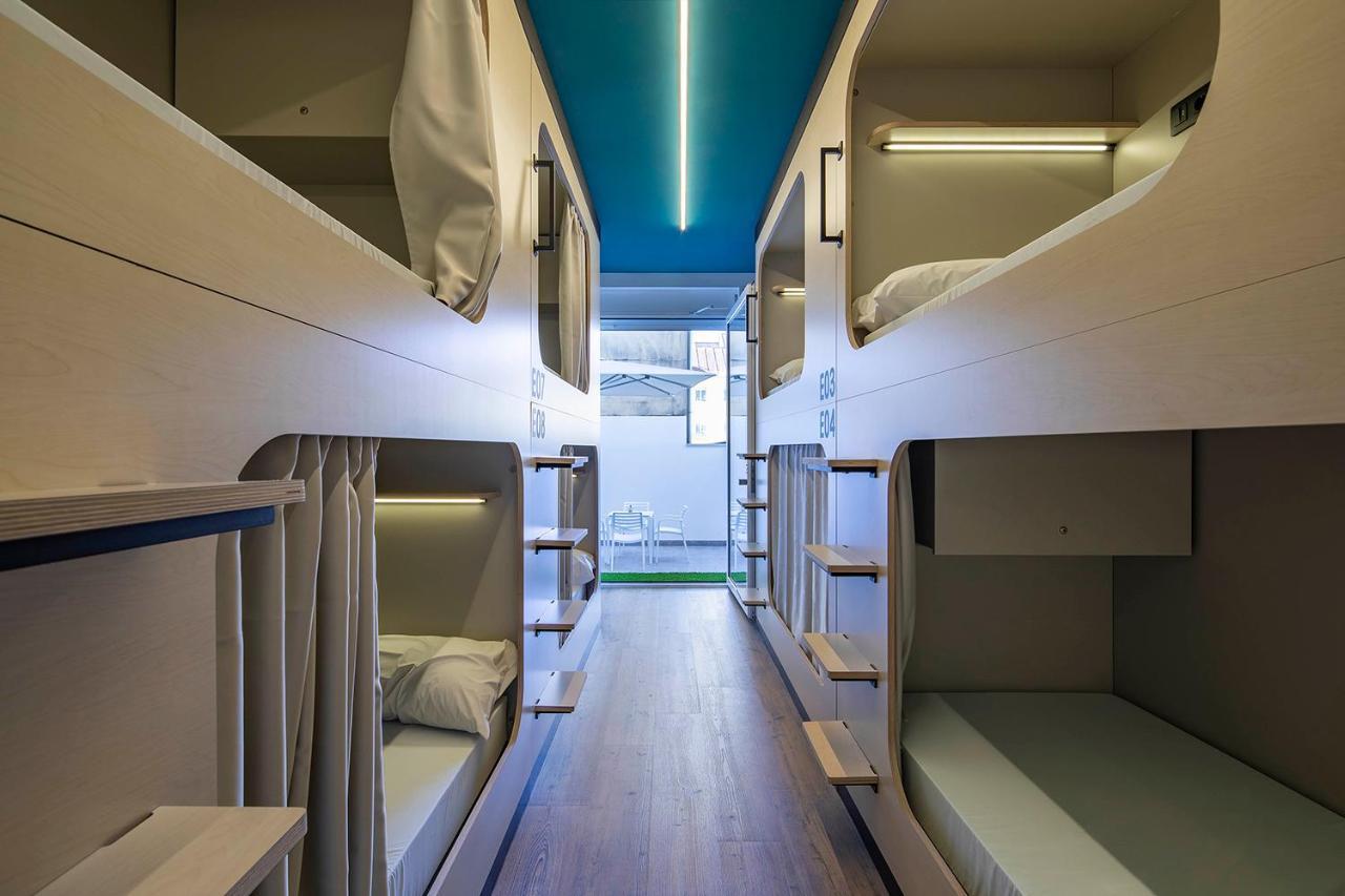 Bulezen Urban Hostel 폰테베드라 외부 사진